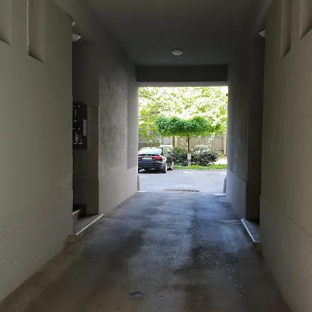 Modern With Parking *